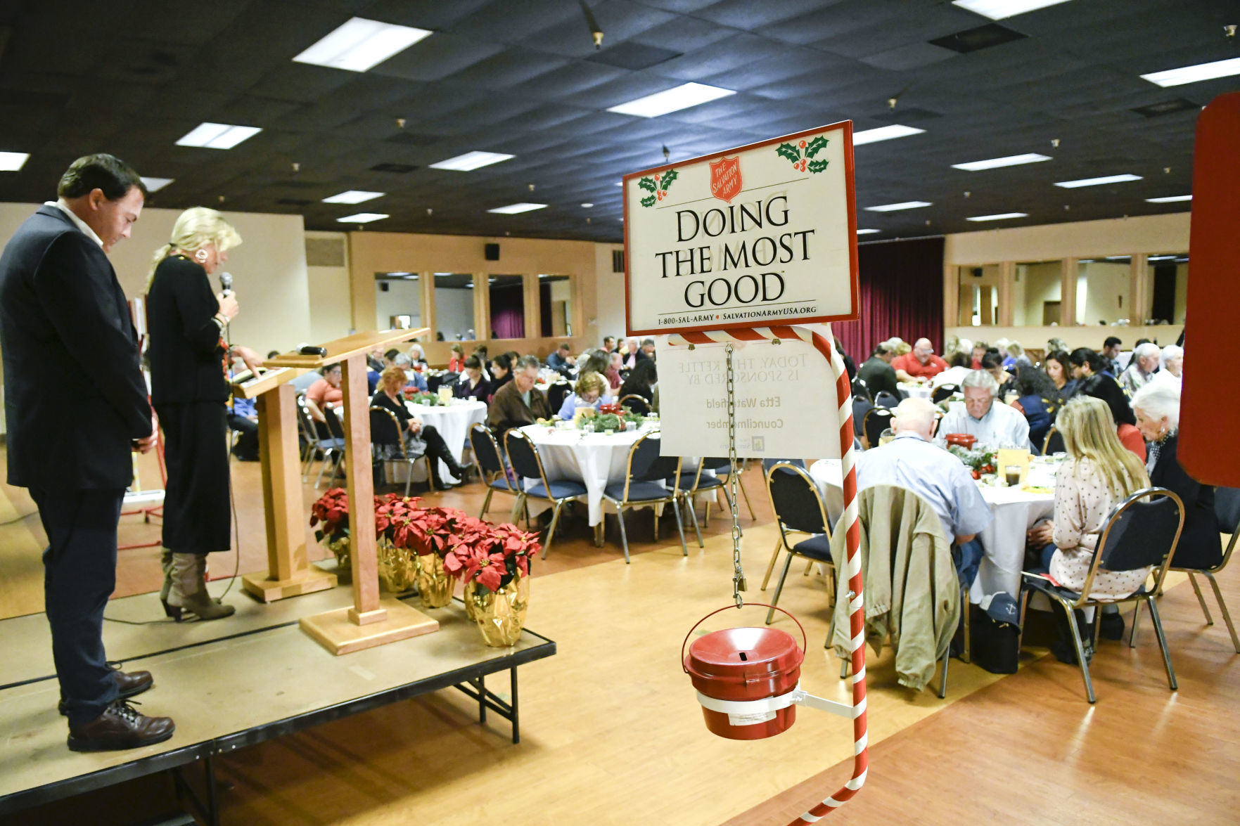111519 Red Kettle kickoff 07.jpg
